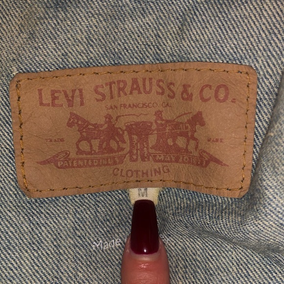 Levi's Jean Jacket - Picture 4 of 4